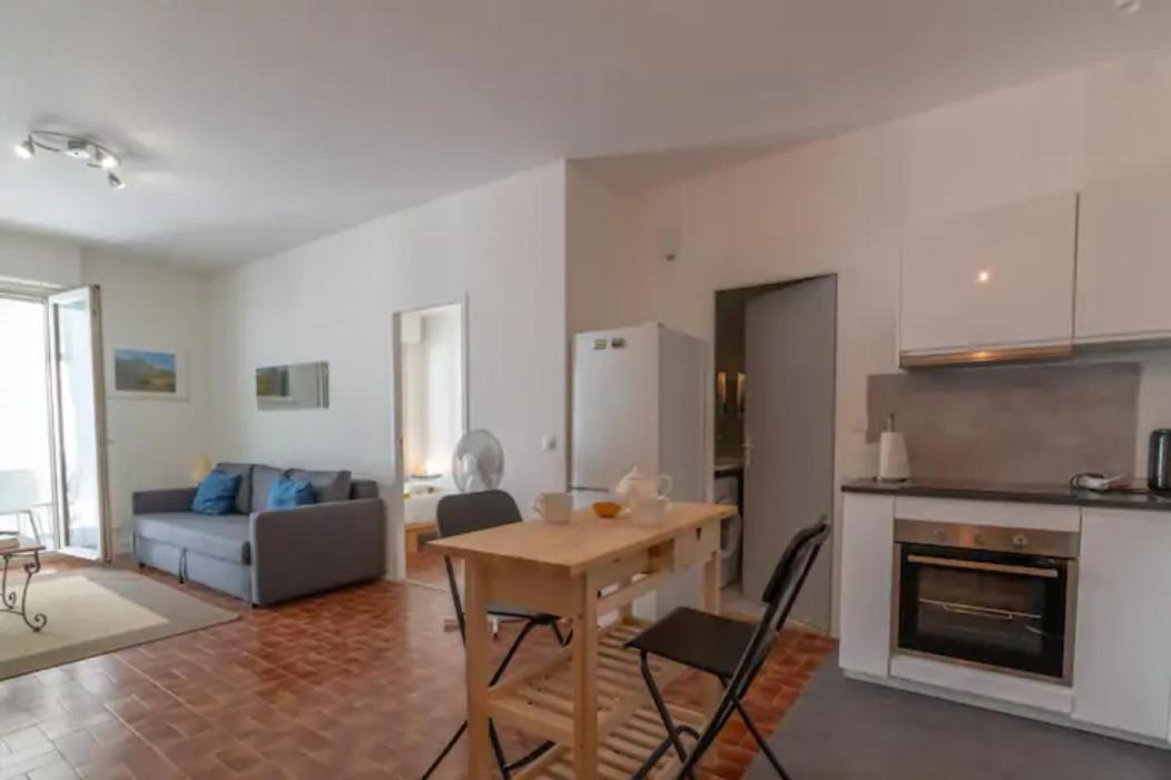 Grand Appartement Lumineux Pour 2 A 4 Personnes A Avignon Intra-Muros Wifi Gratuit Exterior photo