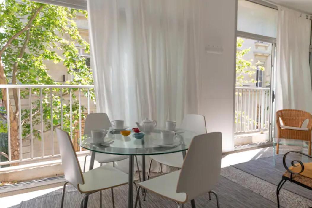 Grand Appartement Lumineux Pour 2 A 4 Personnes A Avignon Intra-Muros Wifi Gratuit Exterior photo